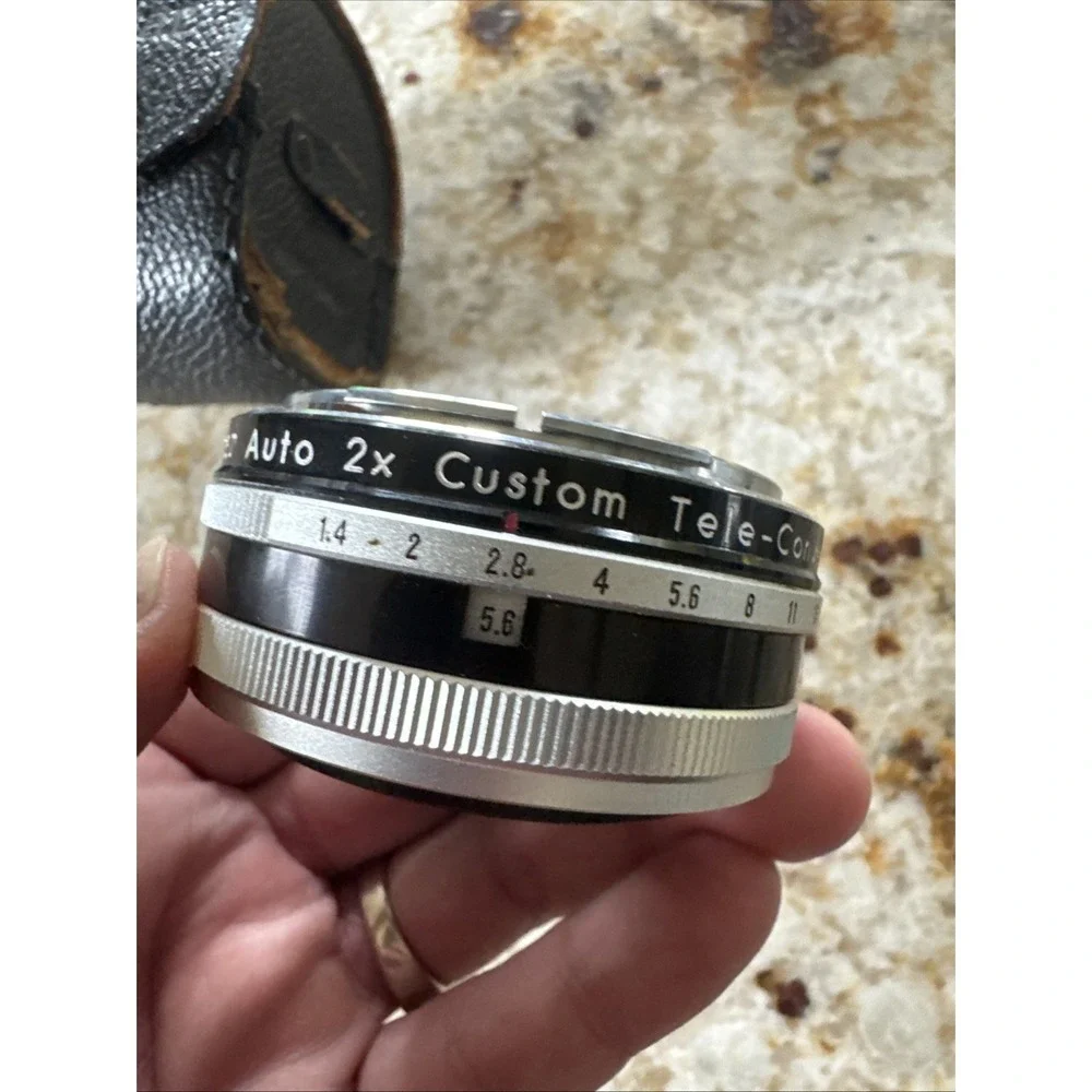 Vivitar 2x–4x Teleconverter Lens Canon FL-FD Mount - EX - E Teleconverter Case